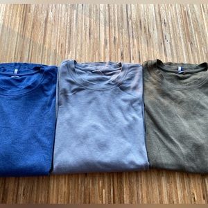 3x Men’s Kit and Ace BRUSHED CREWNECK TEE size M